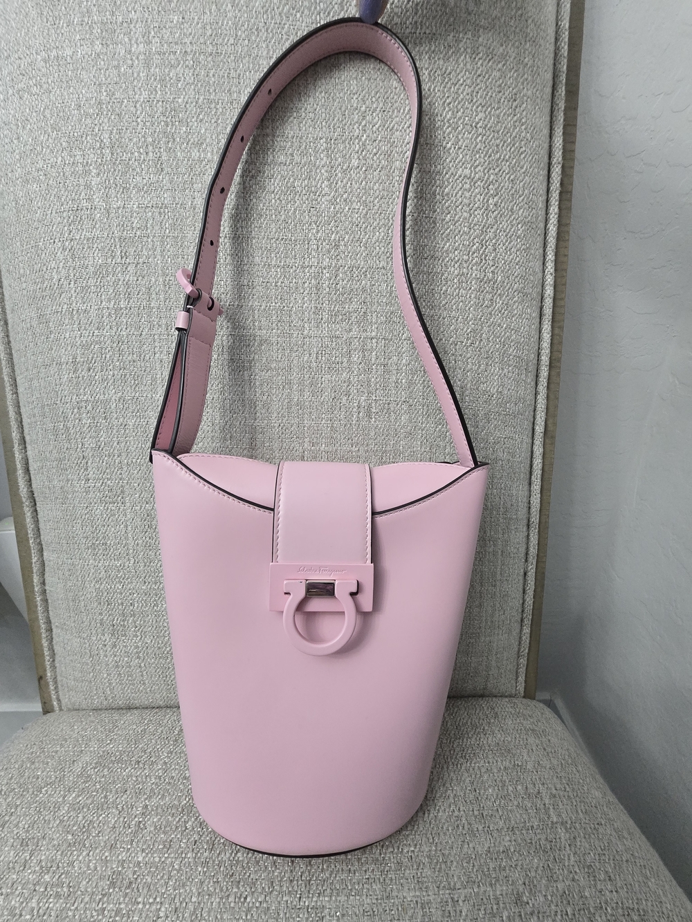 LIKE NEW Salvatore Ferragamo Trifolio Small Bucket Bag